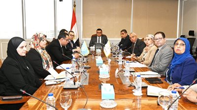 وزير الإسكان يتابع موقف الاستراتيجية الوطنية للعمران والبناء الأخضر والمستدام