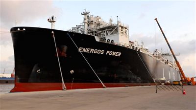 وزارة البترول تؤمن إمدادات الغاز لجميع القطاعات بأربع سفن تغييز