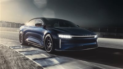 «لوسيد» تنجح في إنتاج سيارة كهربائية تسير 1200 كيلومتر بشحنة واحدة