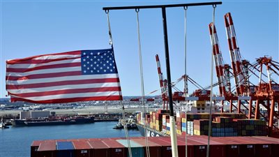 العائدات الجمركية الأمريكية تتجاوز 100 مليار دولار في 9 أشهر