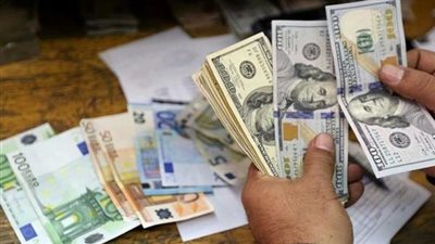 ضبط قضايا إتجار بالنقد الأجنبي بقيمة 3 ملايين جنيه خلال 24 ساعة