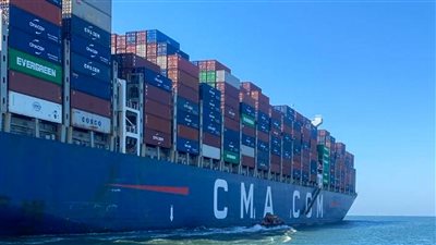 قناة السويس تشهد عبور سفينة الحاويات CMA CGM ZEPHYR ضمن قافلة الجنوب