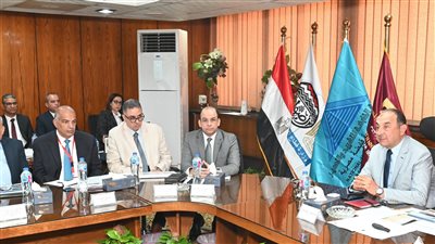 وزير قطاع الأعمال يوجه بتعظيم الاستفادة من الأصول العقارية وتعزيز الشراكات