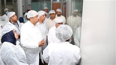 وزير قطاع الأعمال يوجه بتطوير منظومة التسويق بشركة الإسكندرية للأدوية