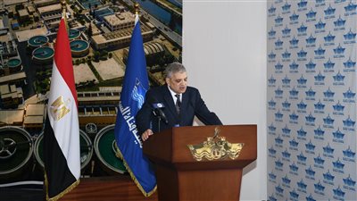 قناة السويس تفتتح محطة مياه 26 يوليو بالإسماعيلية و3 كباري عائمة