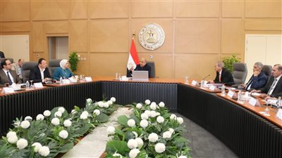 وزير الكهرباء يوجه بمواصلة تنفيذ خطة مجابهة ارتفاع الأحمال وزيادة الاستهلاك