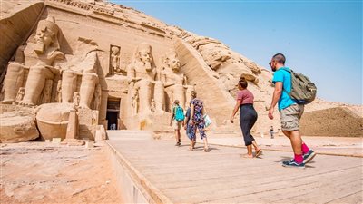 مصر تتصدر دول شمال أفريقيا في عائدات السياحة لعام 2025