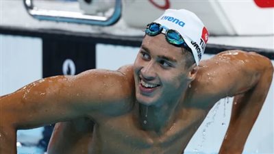 السباح التونسي أحمد الجوادي يتوج بذهبية ثانية في بطولة العالم