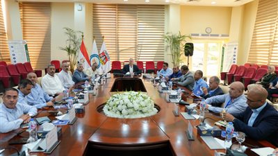 البترول: خطة لرفع قدرات ميناء الحمراء لتخزين 20 مليون برميل خام