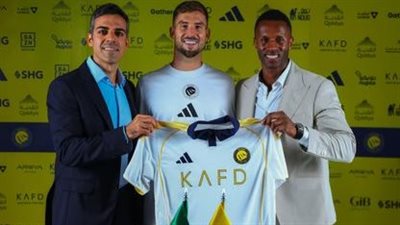 النصر السعودي يتعاقد مع مارتينيز مدافع برشلونة