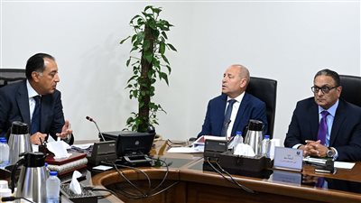 رئيس الوزراء يوجه بحصر أراضي كورنيش النيل لطرحها كفرص استثمارية