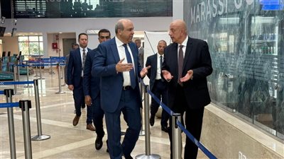 انتظام حركة التشغيل واستقبال الوفود السياحية بمطار العلمين الدولي