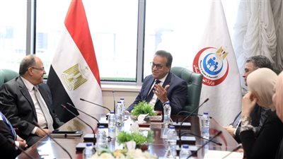 «الصحة»: شراكة مع «BDR» الهندية لإنتاج الأدوية الحيوية في مصر
