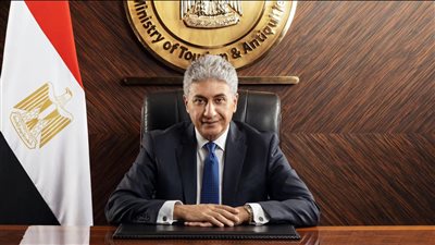 رفع أجور المرشدين السياحيين في مصر إلى 1800 جنيه يوميًا