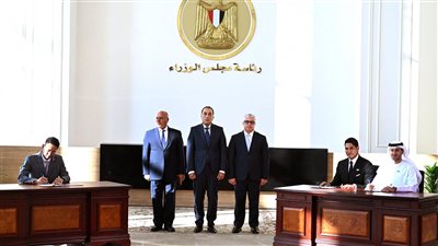 إنشاء مجمع صناعي لإنتاج الخلايا والألواح الشمسية باستثمارات 220 مليون دولار