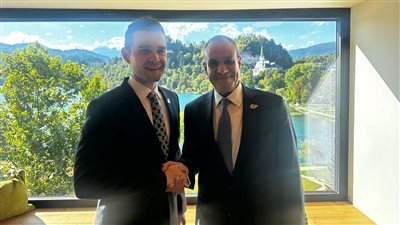 مصر ومقدونيا تبحثان سبل تعزيز التبادل التجاري والاستثمارى المشترك 