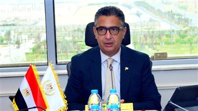 وزير التموين يُجري حركة تنقلات موسعة في 11 محافظة