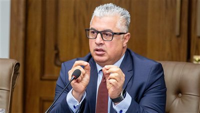 اقتصادية قناة السويس تجذب استثمارات بـ 6.3 مليار دولار خلال 14 شهرًا