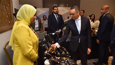 وزير الاستثمار يفتتح معرض المشروعات الصغيرة والمتوسطة