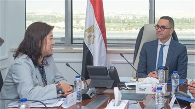 مصر تبحث سبل تعزيز مشاركة القطاع الخاص مع «الأوروبي لإعادة الإعمار» 