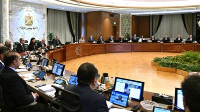 مصر تتعاقد مع «كاف» الإسبانية لصيانة وتطوير قطارات مترو الأنفاق