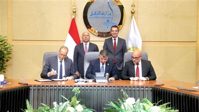 مصر توقع 3 عقود مع «كاف» الإسبانية لصيانة وتطوير قطارات مترو الأنفاق