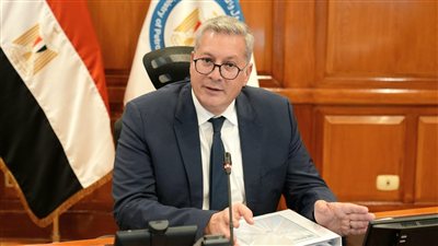 وزارة البترول تدرس إتاحة التعاقد المباشر للقطاع الصناعى مع موردي الغاز