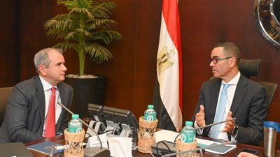 «الكازار» تعتزم إطلاق مشروعات جديدة بمجال الطاقة المتجددة في مصر