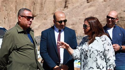 «التنمية المحلية» تنفذ منظومة متكاملة لجمع وتدوير المخلفات بمدينة دهب 