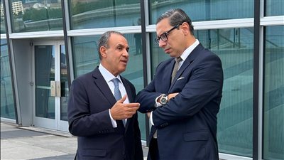 وزير الخارجية يبحث مع نظيره القبرصي تعزيز التعاون بمجالات التعليم والاتصالات