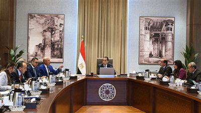 الحكومة: تنفيذ 67% من الخط الأول لشبكة القطار الكهربائي السريع