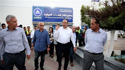 وزير قطاع الأعمال: دعم الصناعات الحيوية وتوطين الدواء أولوية استراتيجية