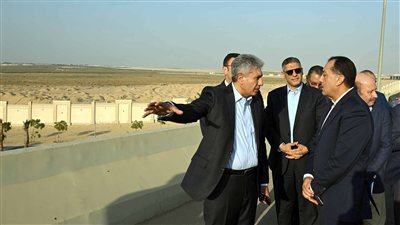 رئيس الوزراء يتابع أعمال تطوير المنطقة المحيطة بالمتحف المصري الكبير