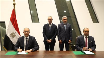 إتفاق بين وزارتى «الاتصالات» و «السياحة» لتنفيذ مشروع بوابة تراث مصر الرقمي