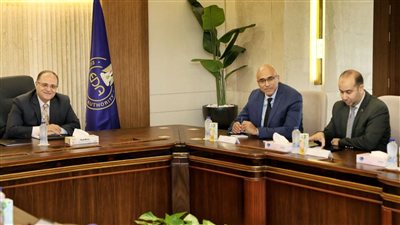 مباحثات مصرية - صينية لتوطين صناعة المستحضرات الدوائية محليًا