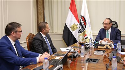 وزير قطاع الأعمال يبحث مع «سيمنس» التعاون في نقل التكنولوجيا والطاقة المتجددة