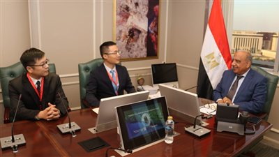 وزير الكهرباء يبحث مع «هواوي» تعزيز التعاون بمجالات تخزين الطاقة والتحول الرقمي