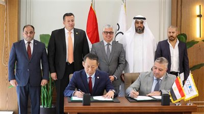 إنشاء 3 مشروعات صناعية في منطقة العين السخنة باستثمارات 3.5 مليار دولار