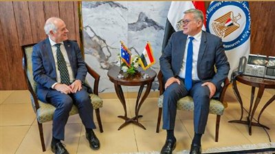 وزير البترول يبحث مع السفير الاسترالى تعزيز التعاون في قطاع التعدين