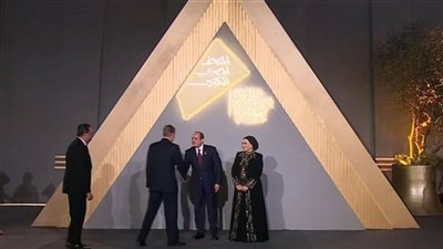 الرئيس السيسي وقرينته يستقبلان ضيوف حفل افتتاح المتحف المصري الكبير