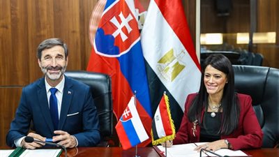 مصر وسلوفاكيا توقّعان اتفاق اللجنة المشتركة للتعاون الاقتصادي