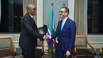 وزير الاستثمار يبحث مضاعفة التجارة البينية بين مصر و جنوب أفريقيا 