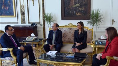 الحكومة تبحث مع البنك الدولى مشاركة القطاع الخاص فى مشروعات الإسكان الاجتماعي 