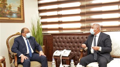 وزيرا النقل و التنمية المحلية يتابعان إزالة التعديات على أملاك السكك الحديدية بالمحافظات