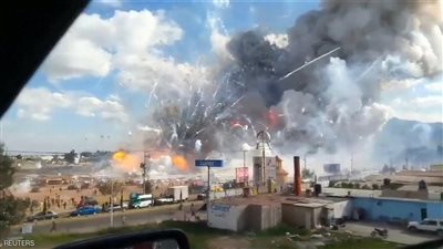 بالفيديو.. مصرع 26 شخصا في انفجار سوق للألعاب النارية بالمكسيسك