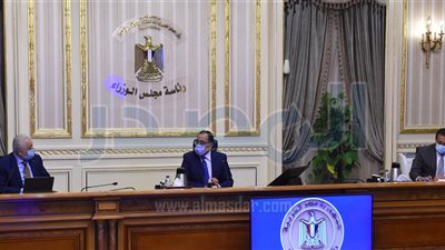 رئيس الوزراء يتابع خطط بدء العام الدراسى الجديد في ظل جائحة «كورونا»