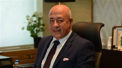 البنك الأهلي المصري يجذب 3.5 مليار دولار حصيلة بيع الشهادات الدولارية