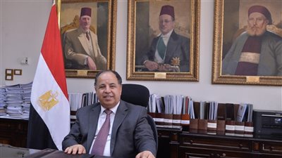 وزير المالية يدعو أصحاب المشروعات الصغيرة للتسجيل بوحدة التجارة الإلكترونية