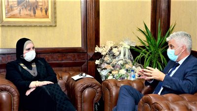 وزيرة التجارة تبحث مع «PVH» الأمريكية ضخ استثمارات جديدة فى مصر