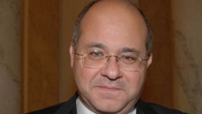 السفير المصري في بانكوك يلتقي وزير التجارة التايلاندى